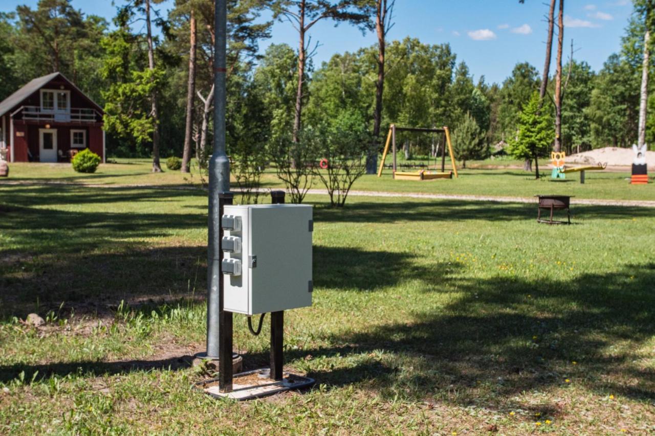Tehumardi Camping Salme Kültér fotó