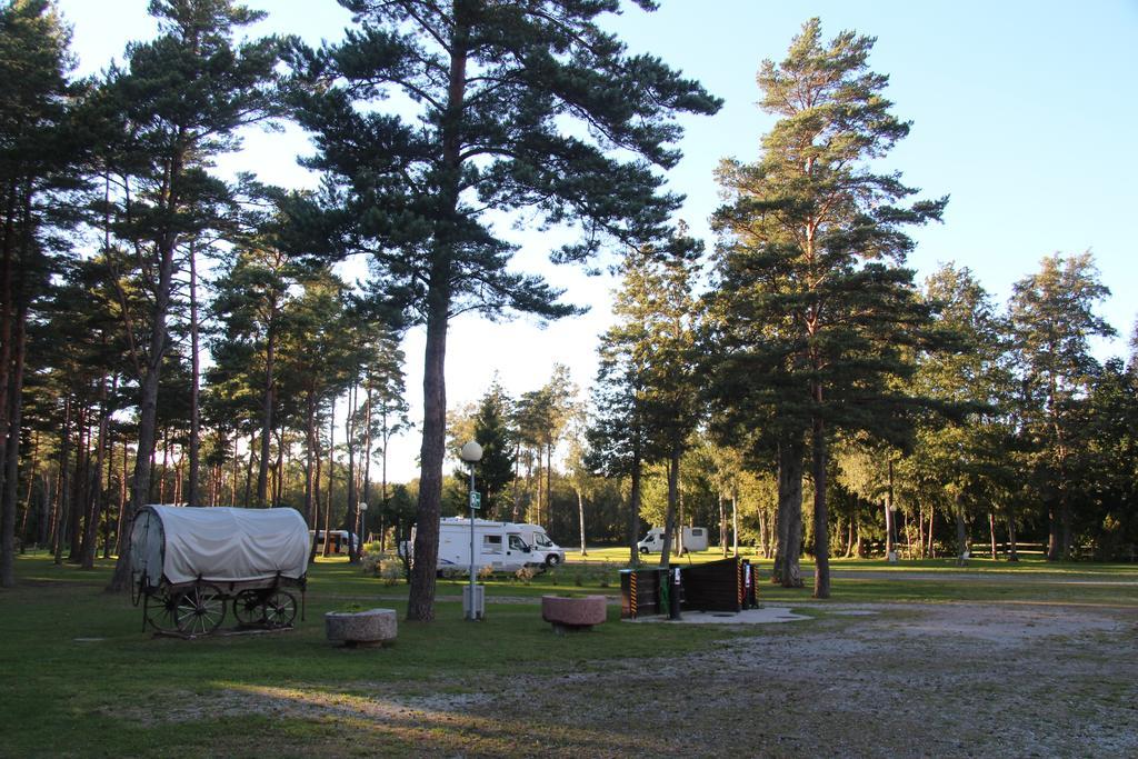 Tehumardi Camping Salme Kültér fotó