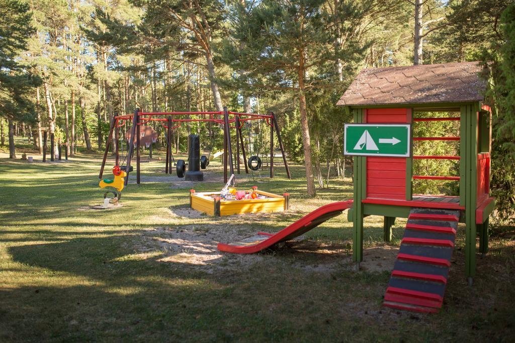 Tehumardi Camping Salme Kültér fotó